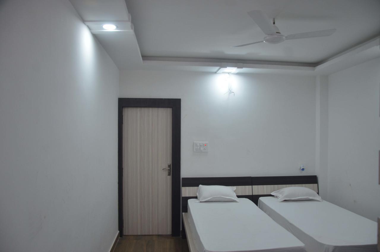 Hotel Pyara Palace Gaya Bilik gambar